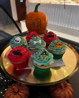 No tricks here just treats! 👻🧁

Halloween Vanilla Buttercream Cupcakes! 🎃🧙🏼‍♀️

We are open 9:30am - 4:00pm Tuesday to Sunday. 
Hot food till 3pm mid week & 3:30pm on weekends. 

Our Takeout will be open as usual on Saturday & Sunday.

See you all soon! Archers ❤️

#archers #archersredbankfarm #halloween #pumpkin #display #welcome #supportsmallbusiness #supportlocal #archerscafe #redbankfarm #theshore #cupcakes #homemadecakes #homemadefood